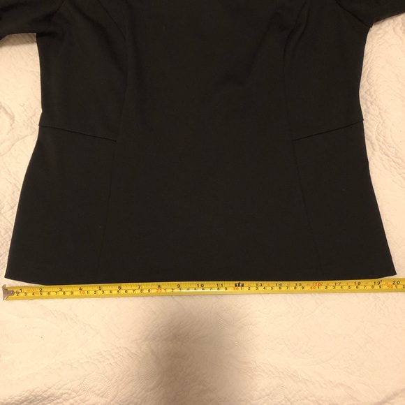 Le Chateau size L black dressy top - Picture 10 of 11